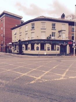 ホテルSalford Arms エクステリア 写真